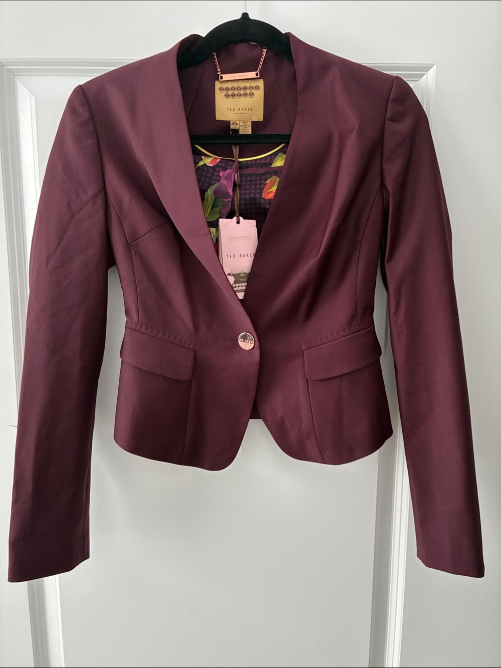NWT Ted Baker Size 0 Deliha Tailored Jacket in Oxblood with Rose Gold Hardware
